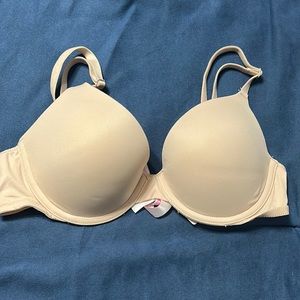 NWT Victoria’s Secret bra